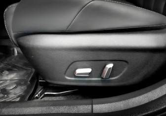 Подержанный автомобиль Omoda S5 2023 года (19 фото)