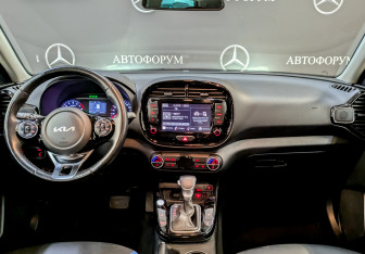 Подержанный автомобиль Kia Soul 2022 года (10 фото)