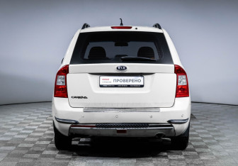 Подержанный автомобиль Kia Carens 2009 года (6 фото)