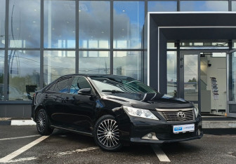 Подержанный автомобиль Toyota Camry Sedan 2014 года (3 фото)