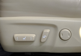 Подержанный автомобиль Toyota Camry Sedan 2017 года (24 фото)