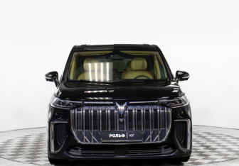 Подержанный автомобиль Voyah Dream 2023 года (2 фото)