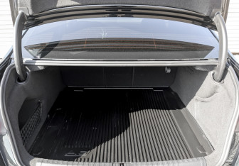 Подержанный автомобиль Audi A6 Sedan 2021 года (9 фото)