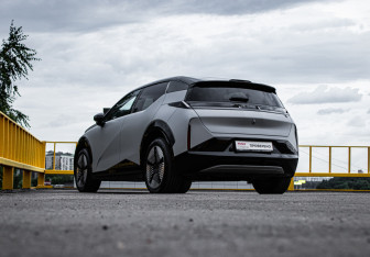 Подержанный автомобиль Zeekr X 2023 года (7 фото)