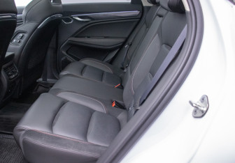 Подержанный автомобиль Geely Tugella 2021 года (11 фото)