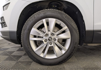 Подержанный автомобиль Skoda Karoq 2022 года (12 фото)