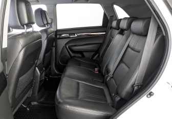 Подержанный автомобиль Kia Sorento 2019 года (18 фото)