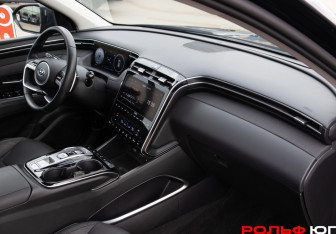 Подержанный автомобиль Hyundai Tucson 2022 года (7 фото)