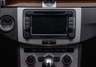 Подержанный автомобиль Volkswagen Passat Wagon 2013 года (14 фото)