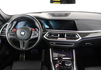 Подержанный автомобиль BMW X6 M 2022 года (9 фото)