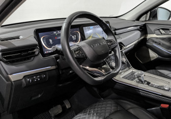 Подержанный автомобиль Exeed TXL 2022 года (15 фото)