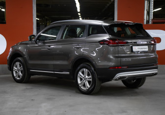 Подержанный автомобиль Geely Atlas Pro 2023 года (7 фото)