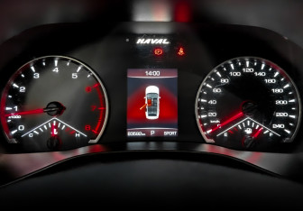 Подержанный автомобиль Haval Jolion 2023 года (13 фото)