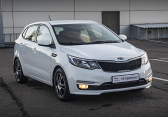 Подержанный автомобиль Kia Rio Hatchback 2016 года (3 фото)