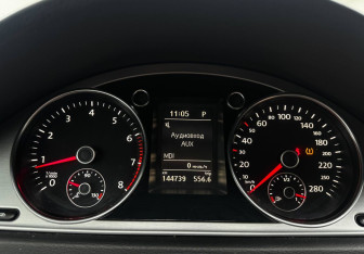 Подержанный автомобиль Volkswagen Passat CC 2012 года (14 фото)