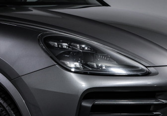 Подержанный автомобиль Porsche Cayenne 2019 года (17 фото)