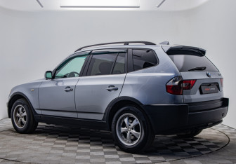 Подержанный автомобиль BMW X3 2005 года (3 фото)