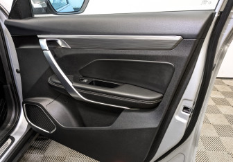 Подержанный автомобиль Geely Atlas Pro 2023 года (23 фото)