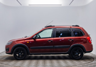 Подержанный автомобиль LADA (ВАЗ) Kalina Wagon 2017 года (2 фото)