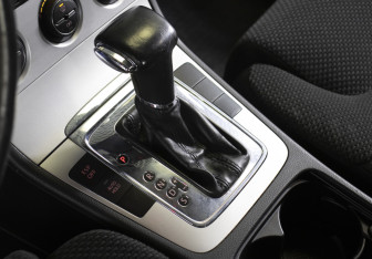 Подержанный автомобиль Volkswagen Passat Sedan 2007 года (16 фото)