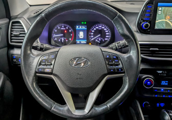 Подержанный автомобиль Hyundai Tucson 2018 года (21 фото)