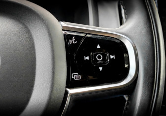 Подержанный автомобиль Volvo S90 2020 года (26 фото)