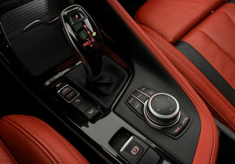 Подержанный автомобиль BMW X2 2022 года (17 фото)