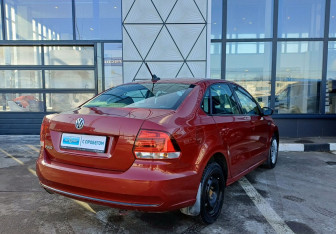 Подержанный автомобиль Volkswagen Polo Sedan 2018 года (5 фото)