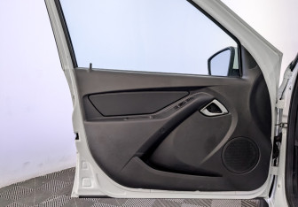 Подержанный автомобиль LADA (ВАЗ) Granta Sedan 2025 года (19 фото)