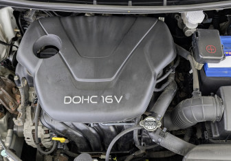 Подержанный автомобиль Kia Ceed Hatchback 2014 года (9 фото)