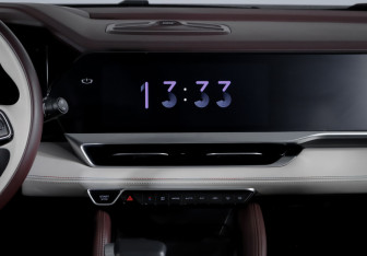 Подержанный автомобиль Geely Monjaro 2024 года (13 фото)