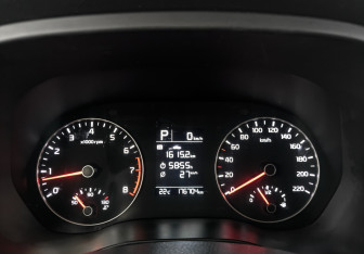 Подержанный автомобиль Kia Rio Hatchback 2021 года (15 фото)