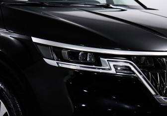Подержанный автомобиль Kia Carnival 2020 года (17 фото)