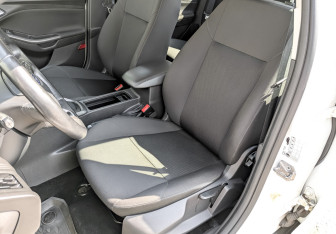 Подержанный автомобиль Ford Focus Sedan 2017 года (20 фото)