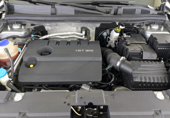 Подержанный автомобиль Omoda C5 2023 года (9 фото)