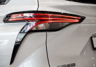 Новый Toyota Sienna 2024 (13 фото)