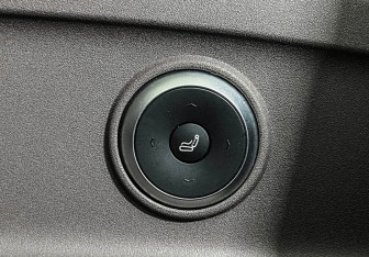 Подержанный автомобиль Exeed RX 2024 года (17 фото)