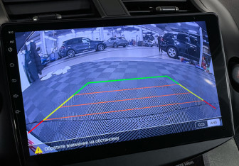 Подержанный автомобиль Toyota RAV4 2011 года (14 фото)