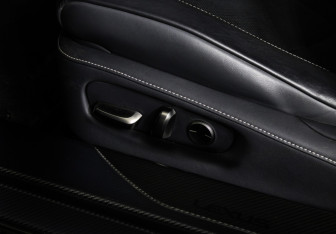 Подержанный автомобиль Lexus LC 2020 года (19 фото)