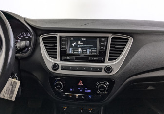 Подержанный автомобиль Hyundai Solaris Sedan 2020 года (17 фото)
