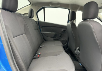 Подержанный автомобиль Renault Logan Sedan 2014 года (11 фото)