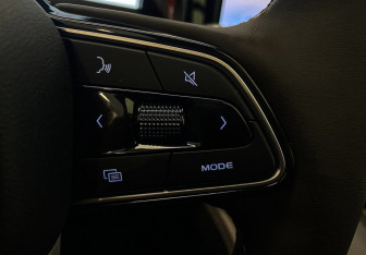 Подержанный автомобиль Geely Monjaro 2026 года (21 фото)