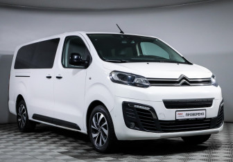 Подержанный автомобиль Citroen SpaceTourer 2018 года (3 фото)