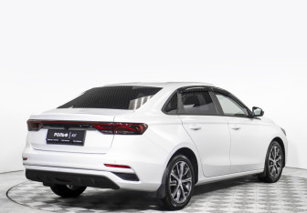 Подержанный автомобиль Geely Emgrand 2024 года (5 фото)