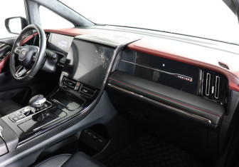 Подержанный автомобиль GAC M8 2024 года (7 фото)