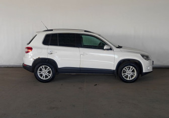Подержанный автомобиль Volkswagen Tiguan 2009 года (7 фото)