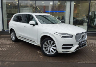 Подержанный автомобиль Volvo XC90 2016 года (3 фото)