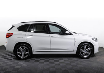 Подержанный автомобиль BMW X1 2019 года (4 фото)