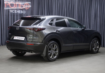 Подержанный автомобиль Mazda CX-30 2021 года (5 фото)