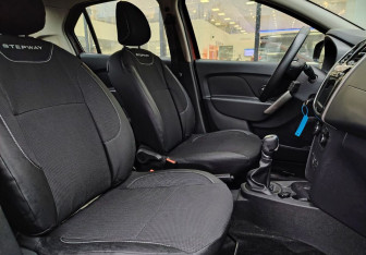 Подержанный автомобиль Renault Logan Sedan 2021 года (10 фото)